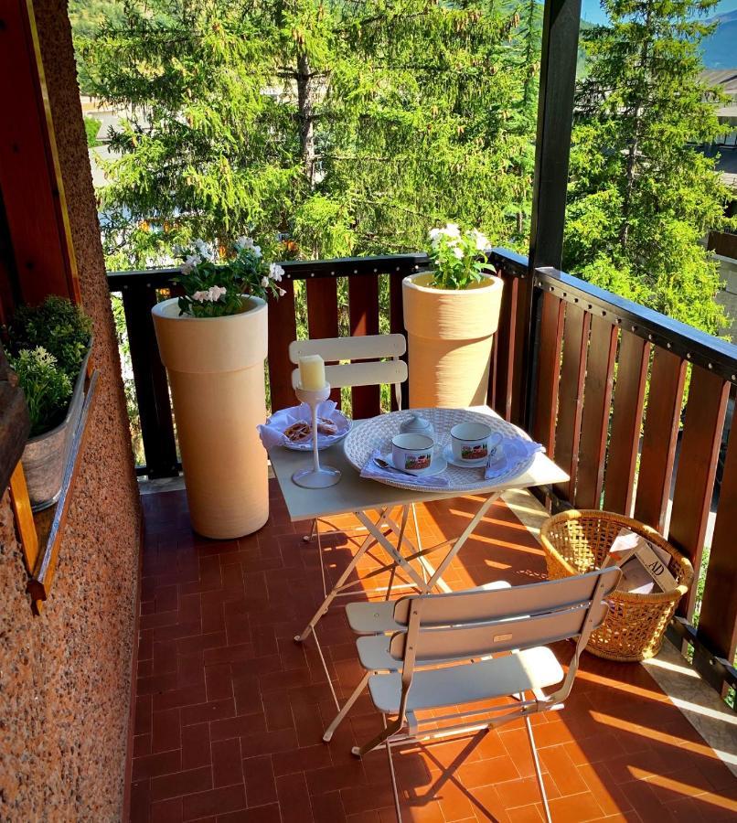 바르도네키아 Elegante Trilocale Con Garage, Terrazzo E Vista Montagne 아파트 외부 사진